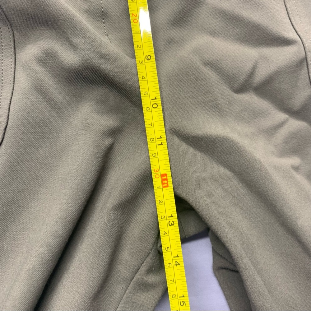 Express Women’s  Cargo Pants in Olive Size 12R - Picture 9 of 11